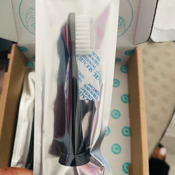 Tao clean replacement toothbrushes black - Picture 3 of 5